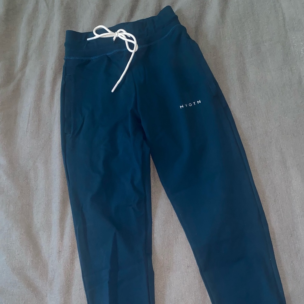 XS navy NVGTN joggers - worn maybe once, amazing condition !